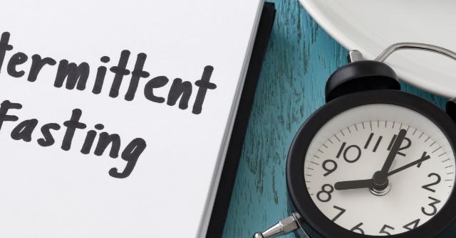 Intermittent Fasting for Women: What the Research Shows About PCOS, Hormonal Health, and Menopause